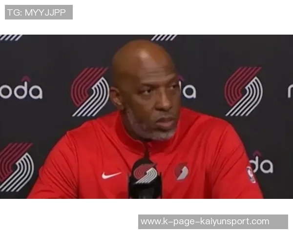 杨瀚森的活力与激情让比卢普斯赞不绝口的瞬间